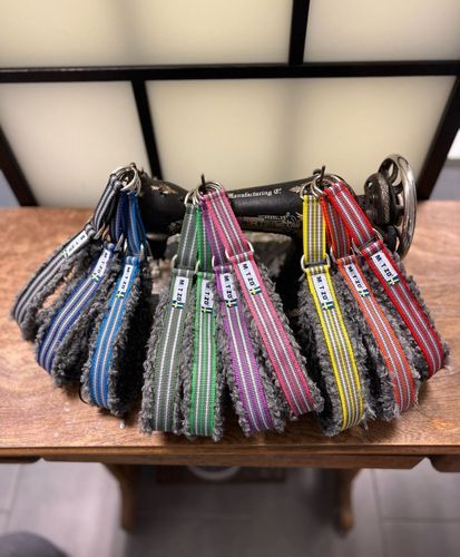 Fodrat Halsband Halvstryp, Grå Fårskinnsimitation - 50 cm x 30 mm / Orange